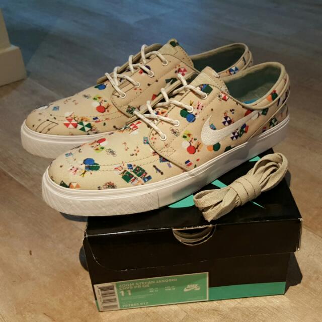 stefan janoski beach