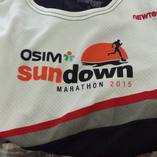 Sundown Marathon 2015 Female Size XS singlet