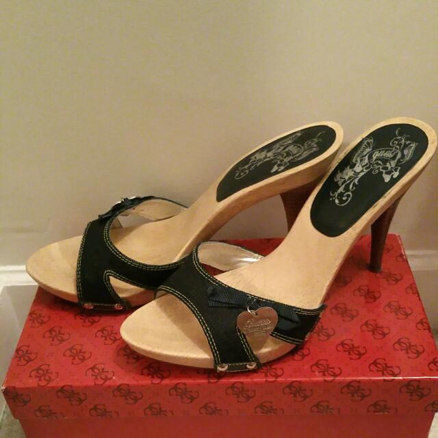 Marciano heels outlet