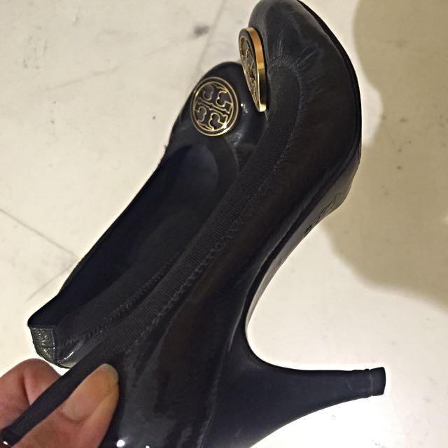 Tory burch Kitten Heels, Luxury, Sneakers & Footwear on Carousell