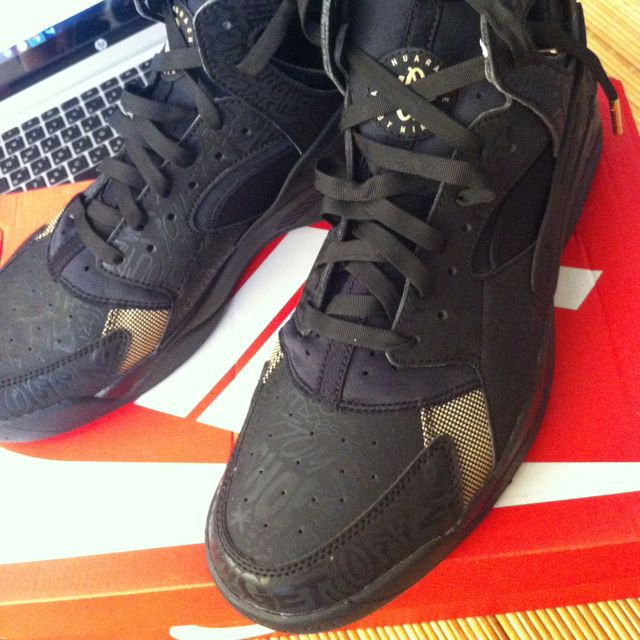 nike air flight huarache prm qs