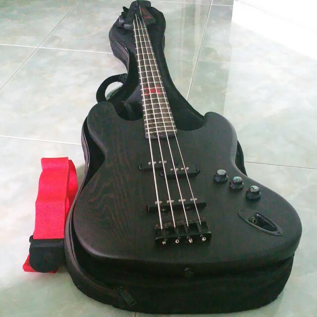 Electric Bass Sx Pirate Guitar