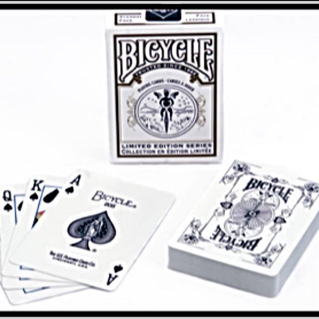 Poker Cards BICYCLE LIMITED EDITION SERIES 1, Men's Fashion, Watches