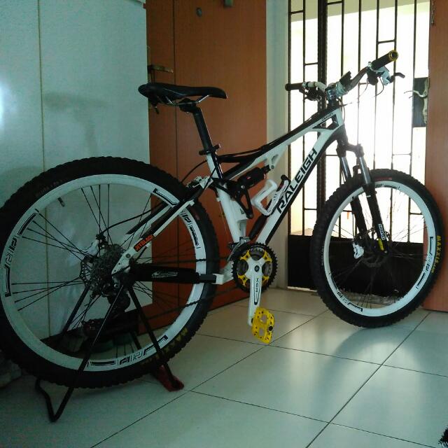 gravity full suspension bike