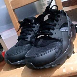 Nike黑武士