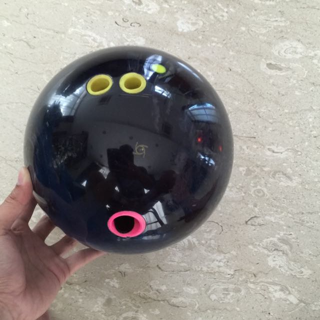 14lbs Storm Prodigy Bowling Ball, Sports Equipment, Sports & Games