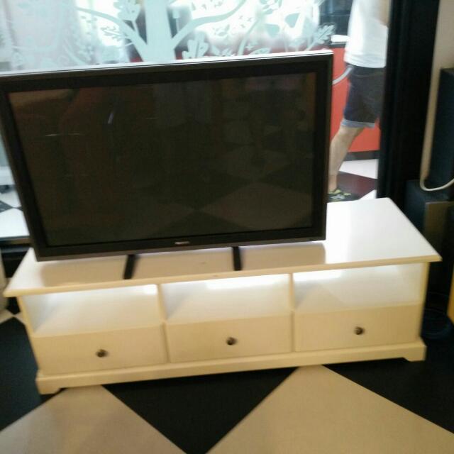 Use TV Console, Furniture & Home Living, Furniture, TV Consoles on