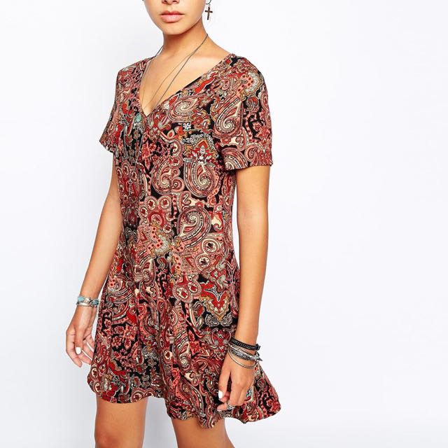 Glamorous online paisley dress