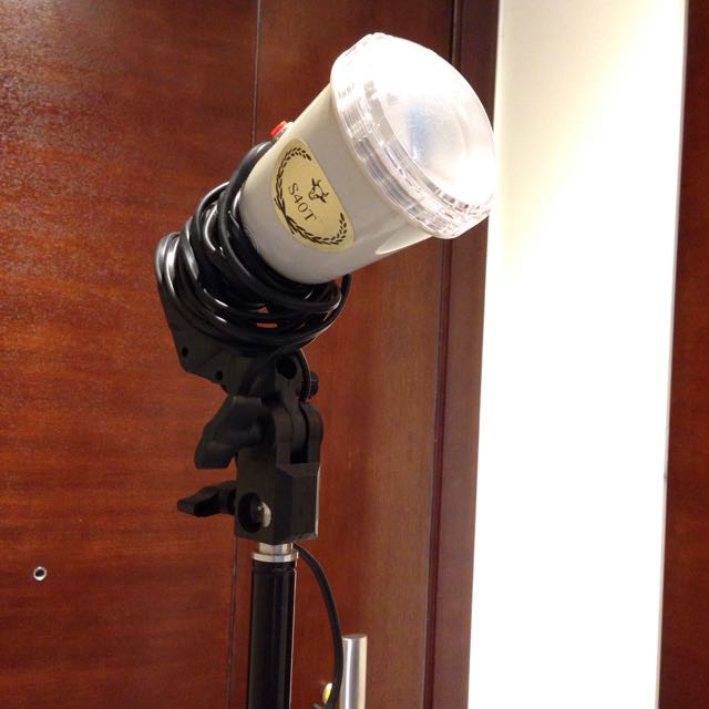 (RESERVED) Basic Studio Flash Lighting Kit, Photography, Photography Accessories, Lighting