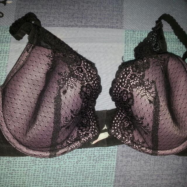 Bra Size D80, Women's Fashion, New Undergarments & Loungewear on Carousell