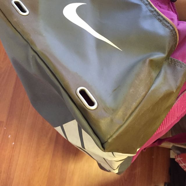 Nike Large Pink Duffel Bag, Men's Fashion, Bags, Belt bags, Clutches