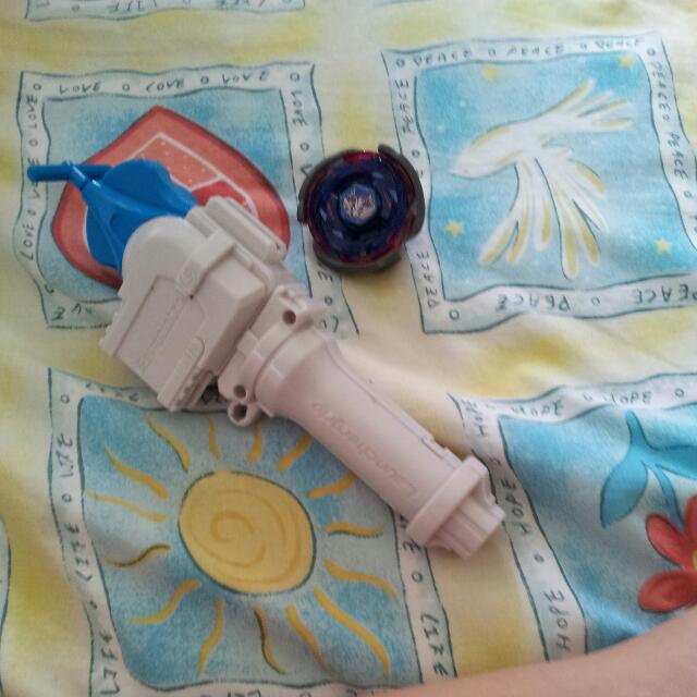 string launcher (right) ,grip with big 