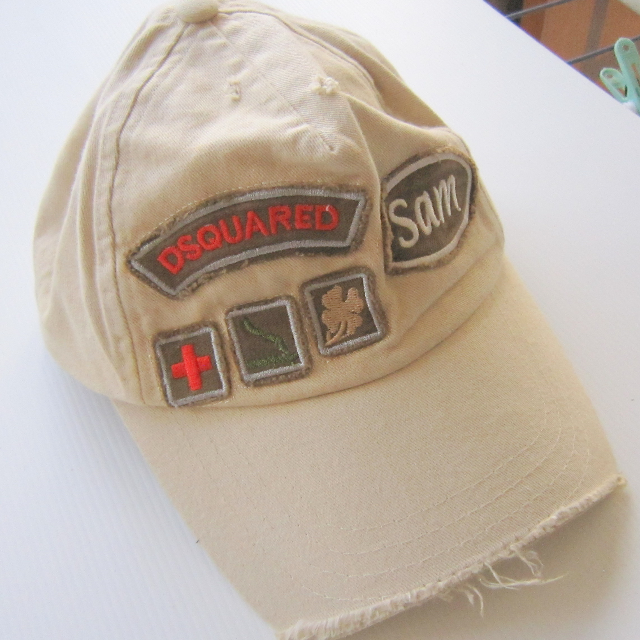 dsquared cap dean and dan