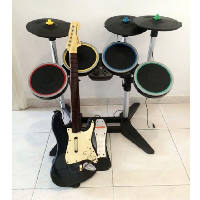 Wii Guitar Hero + Drums Set, Hobbies & Toys, Toys & Games on Carousell