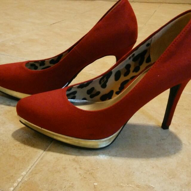 Christian siriano red heels outlet