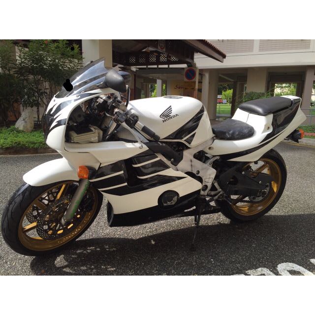 Honda cbr 400 store 2021