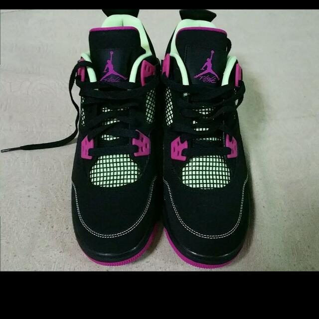 Jordan deals 4 fuchsia