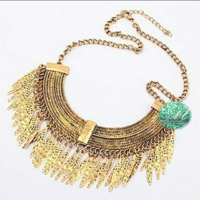 Gold leaf new arrivals statement necklace