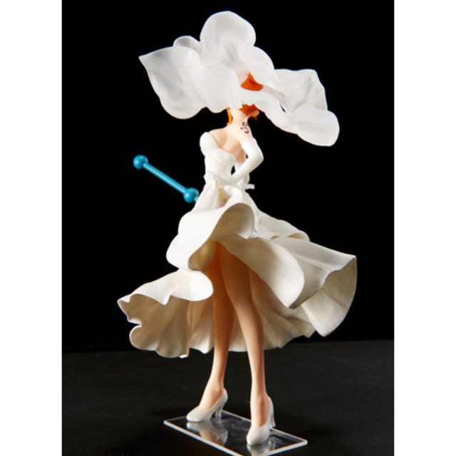 One Piece Nami Wedding Version Figure, Hobbies & Toys, Toys & Games on