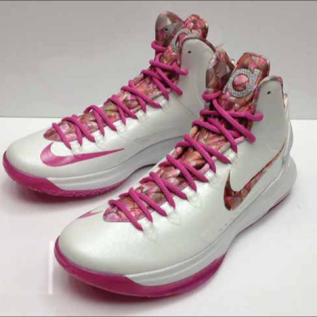 kd v aunt pearl