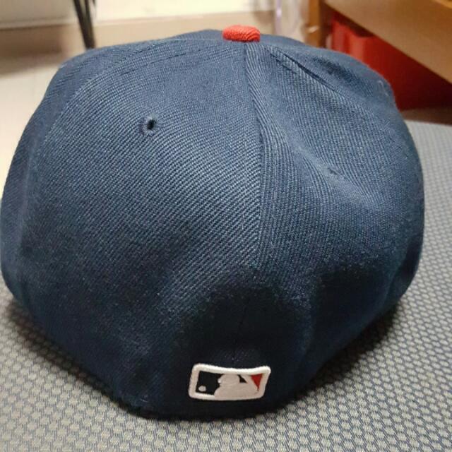baseball cap (Category: Water Sports) located in Singapore. Submitted by hjlr_ (Listing ID 24079014, Image 2). Description: .