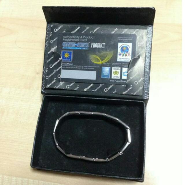 Quantum bracelet japanese top technology