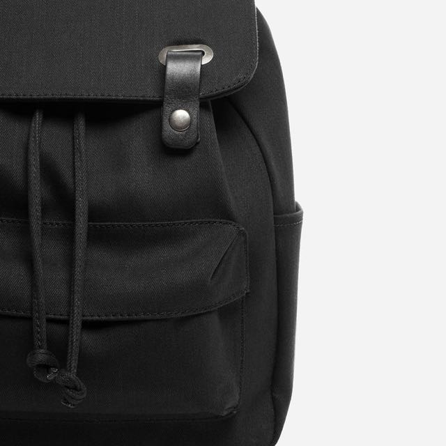 EVERLANE Twill Snap Backpack Men s Fashion Bags Backpacks on Carousell
