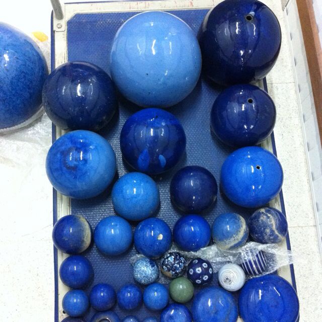 Blue Glazed Garden Spheres Fasci Garden
