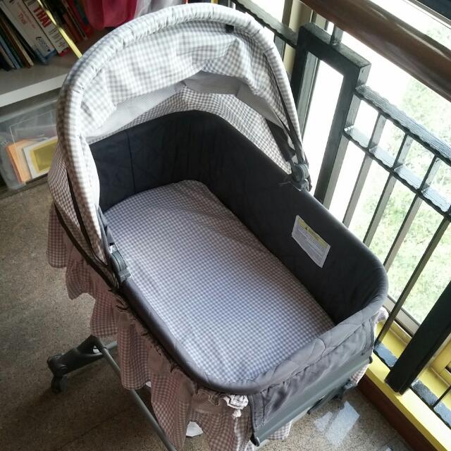 Combi bassinet 2025