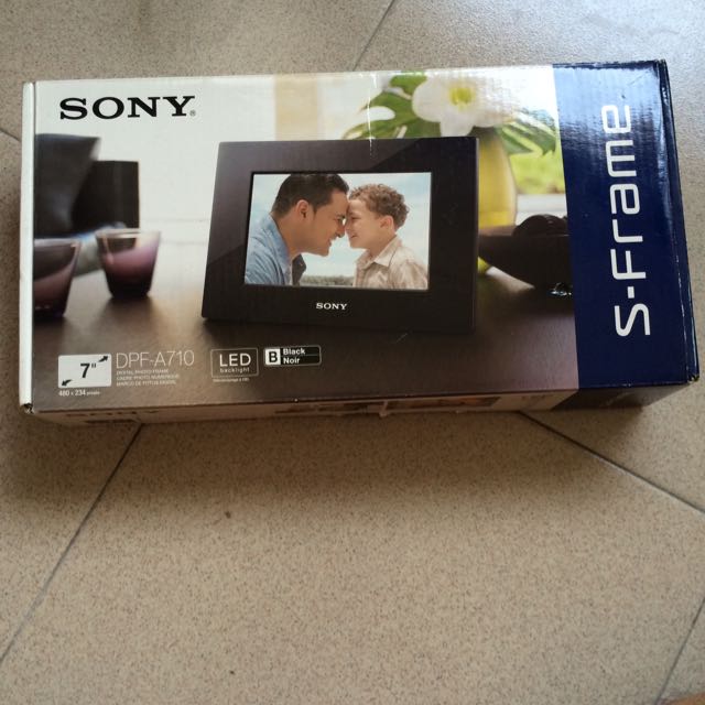 Sony SFrame Digital Photo Frame, Furniture & Home Living, Home Decor
