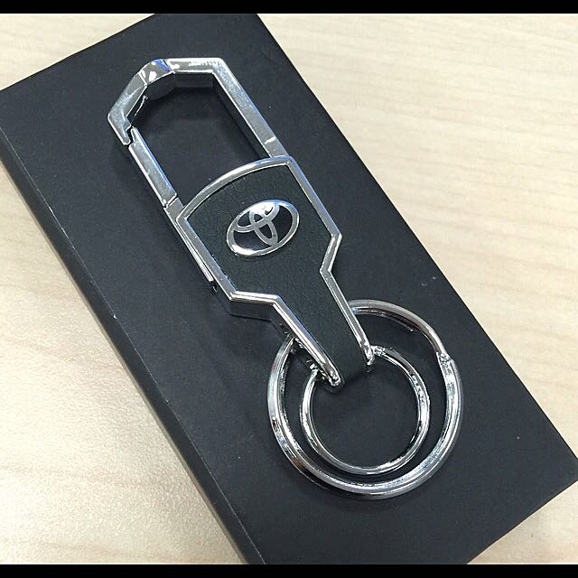 Toyota Leather Keychain, Cars on Carousell