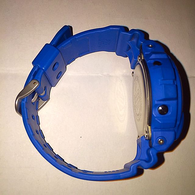 Montre G-Shock DW-6900MM-2 "Smurf" Bleue - Édition Limitée, Résistance 200m, Affichage Digital, Boîtier Original Inclus
