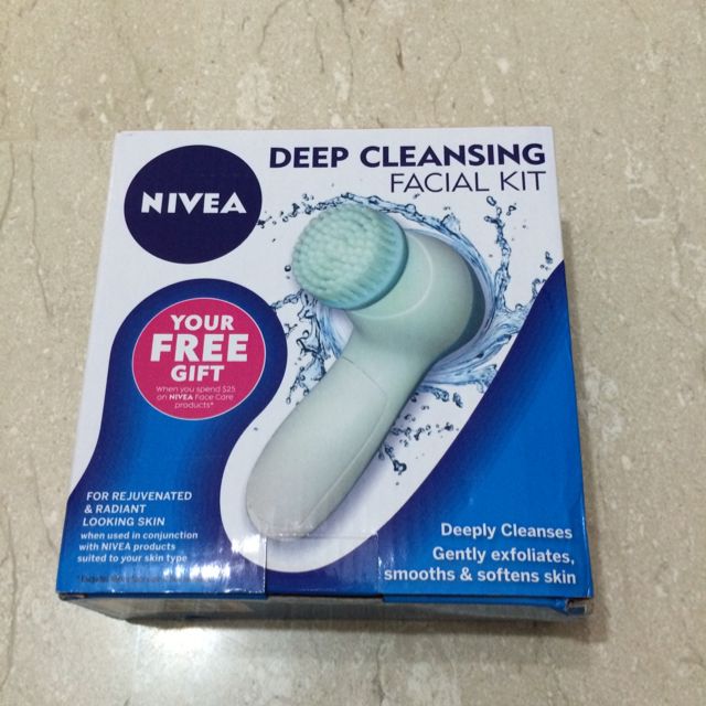 nivea facial kit