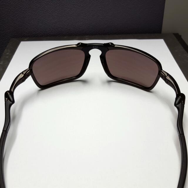 Oakley badman prizm daily polarized sunglasses hotsell