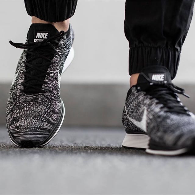 Nike Flyknit Racer 2.0 Oreo
