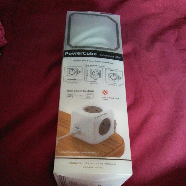 multi electrical socket with usb (Category: Cables & Adaptors) located in Singapore. Submitted by yeleong.chin (Listing ID 24918375, Image 2). Description: .
