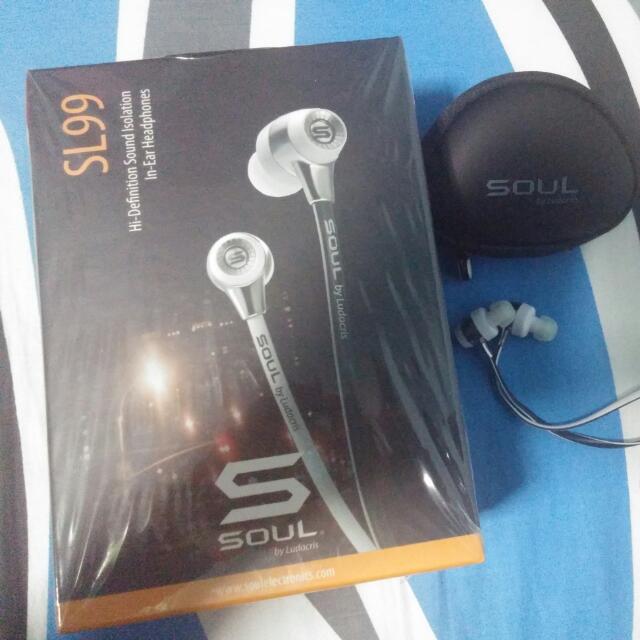 Soul Sl99 Ludacris Earphone Electronics On Carousell