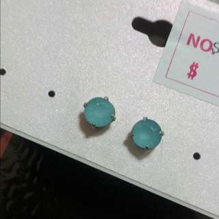 Simple Blue ear stud