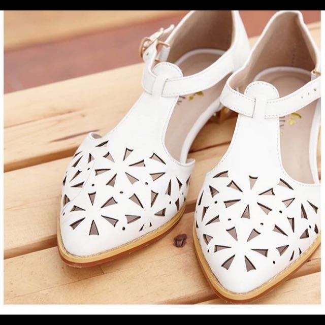 White Flats Shoes Size 36 Insole 23 6cm Women S Fashion On