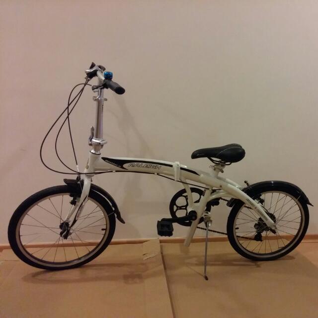 Raleigh Broadway 20 Foldable Bike Sports Equipment Bicycles