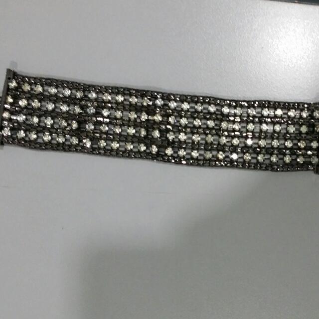 Bangle/Arm Candy (Category: Body Jewelry) located in Singapore. Submitted by jamiee (Listing ID 25251632, Image 3). Description: .