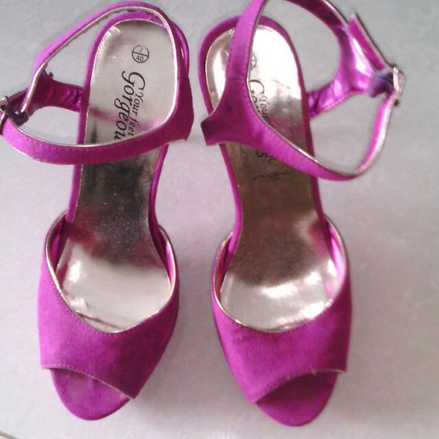 Newlook Fuchsia Heeled Shoes Women s Fashion Footwear Flats on Carousell