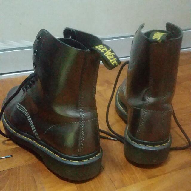 dr martens weight