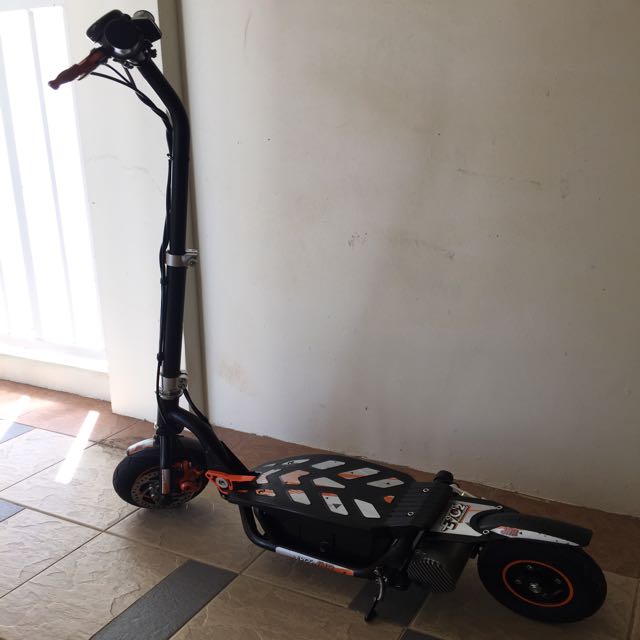 Electric Scooter Evo 2 Jnr 300w Electronics On Carou Photo