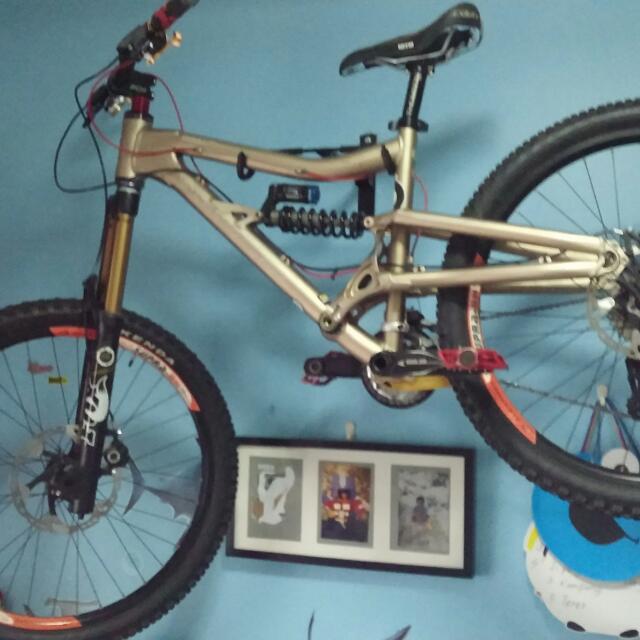 2010 santa cruz bullit