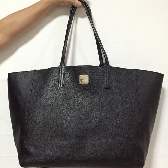 Mcm wandel cheap large leather shopper