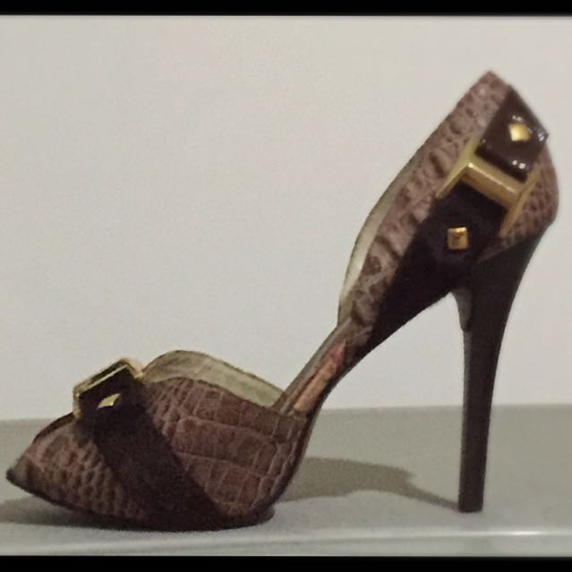 avida shoes