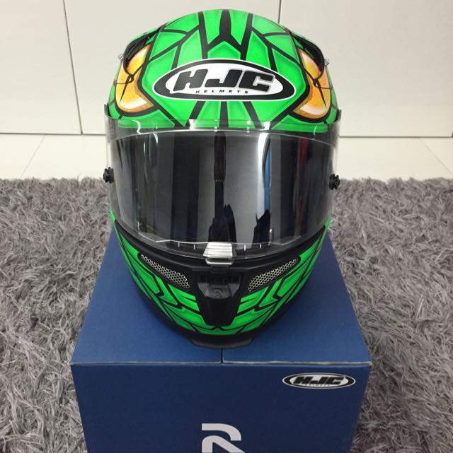 Green top mamba helmet