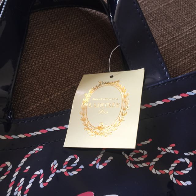 Laduree lunch bag sales