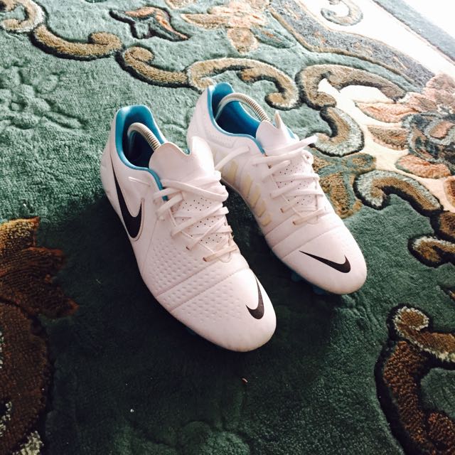 Nike CTR360 Football Shoes Women s Fashion Footwear Sneakers on